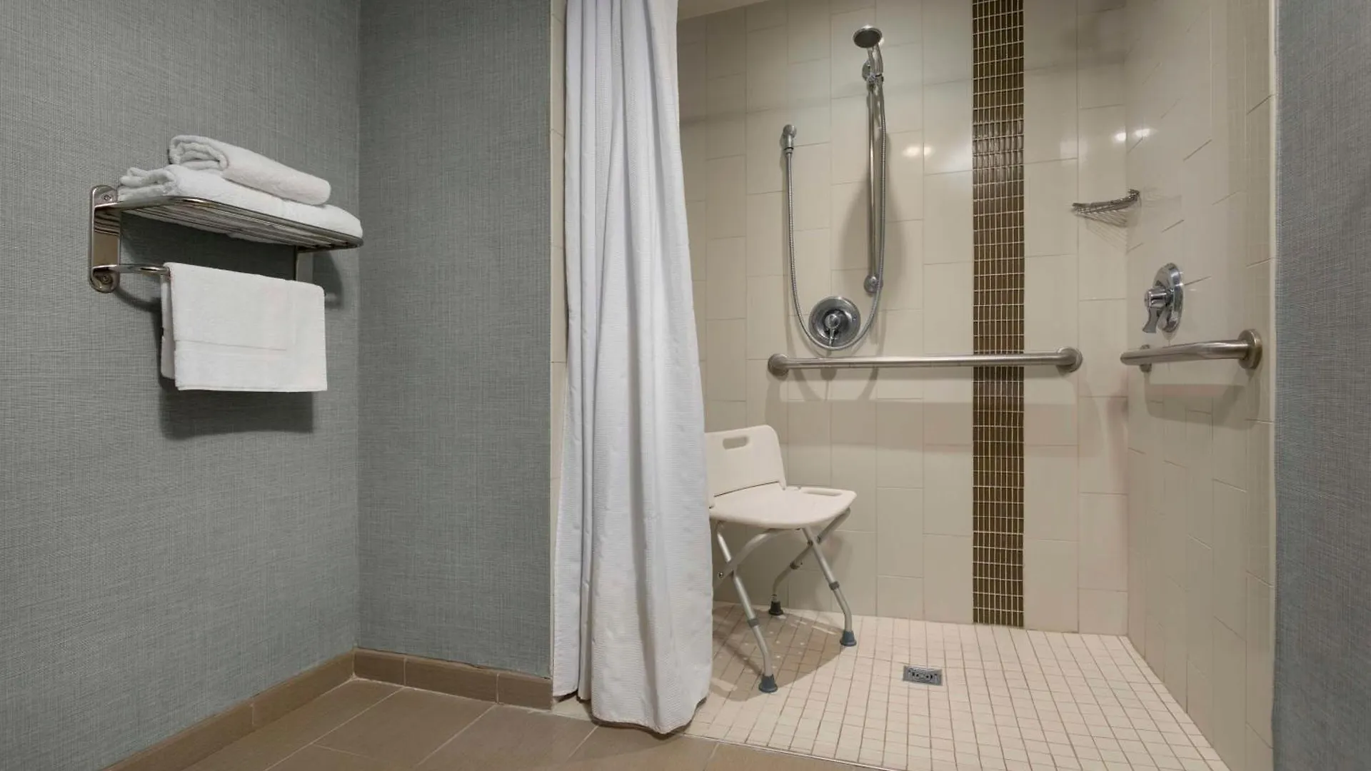 Hyatt Place Manatí Otel
